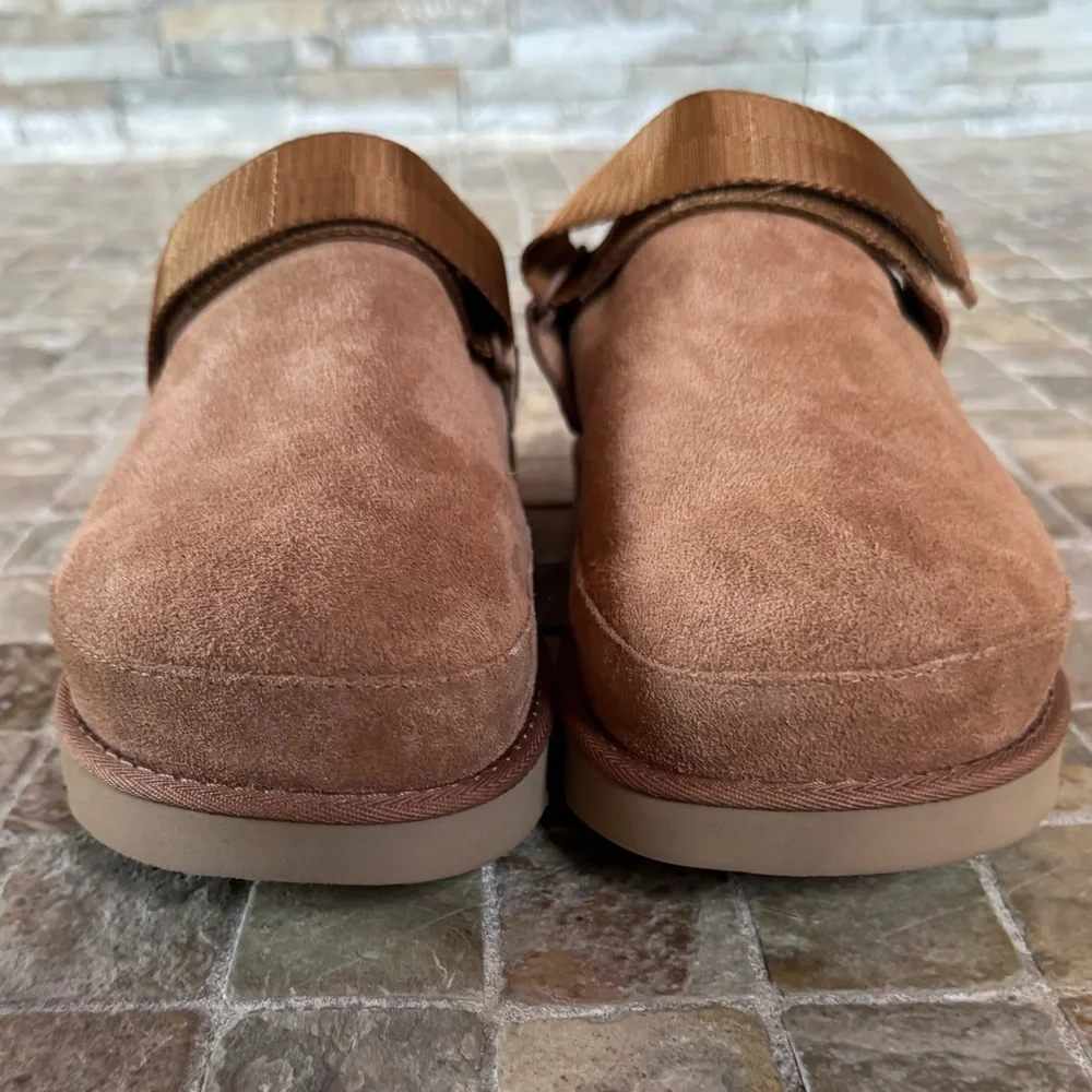 UGG Tan Shearling Lined Footwear - Picture 12 of 12